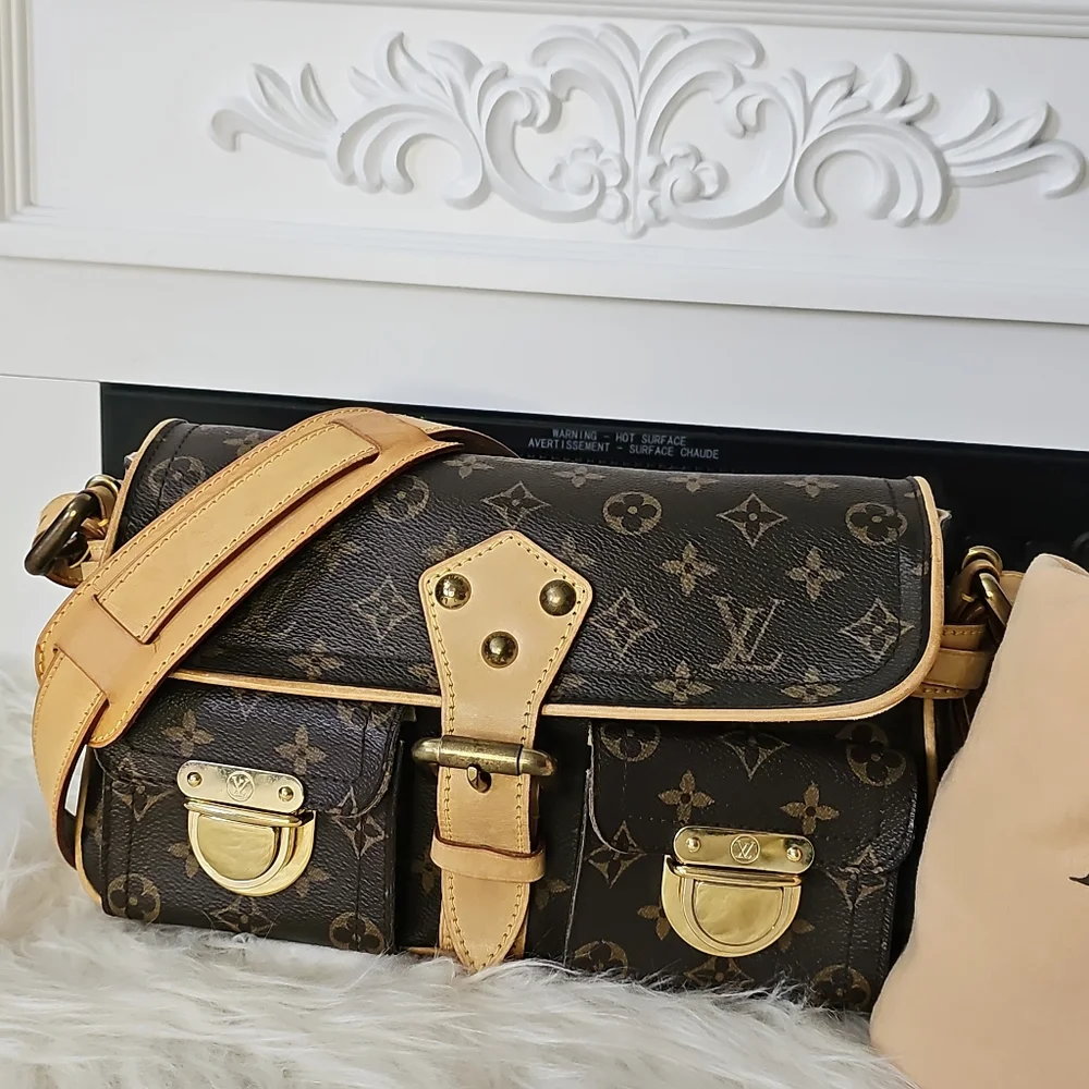🔥🔥Good Condition 🔥 Authentic Louis Vuitton hudson pm - Picture 3 of 17
